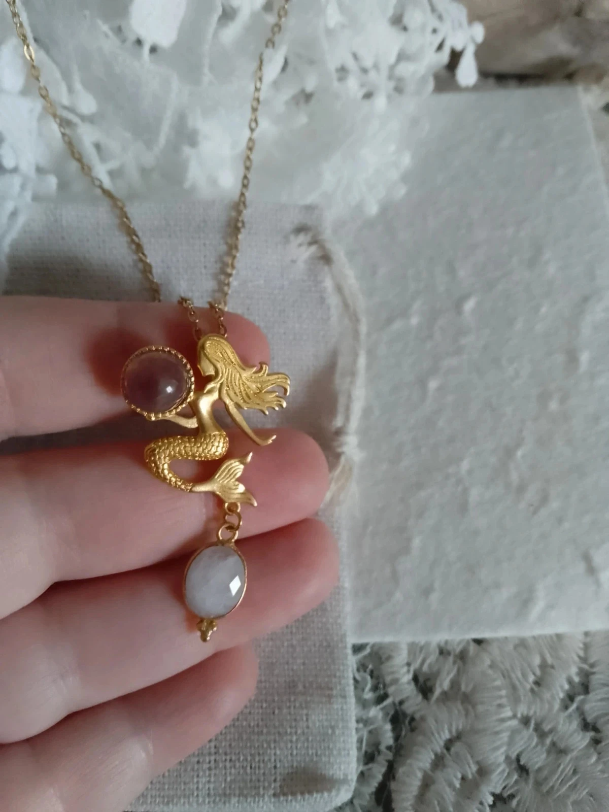Colar sereia em aço inoxidável dourado e pedras naturais – photo 2